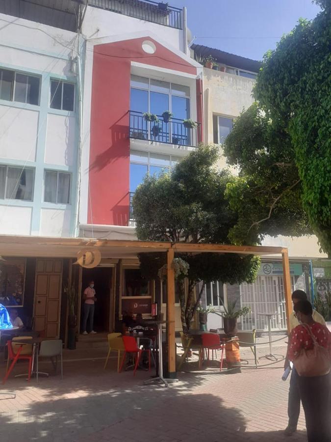 פראייה Christian Place מראה חיצוני תמונה